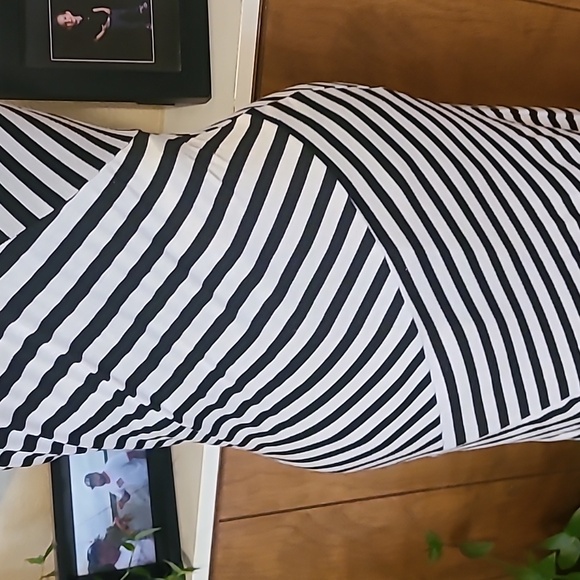 Long maxi dress - Picture 3 of 6